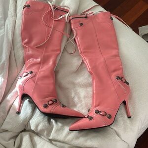 pink boots